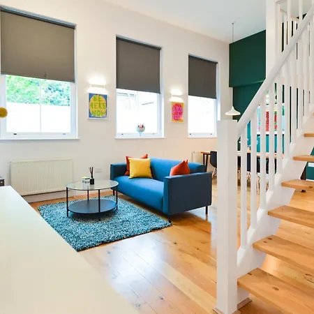 Spacious West Hampstead With Mezzanine Bedroom By Concept Apartment London