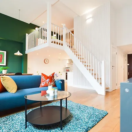 Spacious West Hampstead With Mezzanine Bedroom By Concept