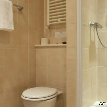 Hostel St Georgio Ilford