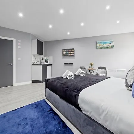 Heathrow Stays - Tw13 Feltham