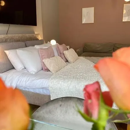 For 3 Near Regents Park N5 London