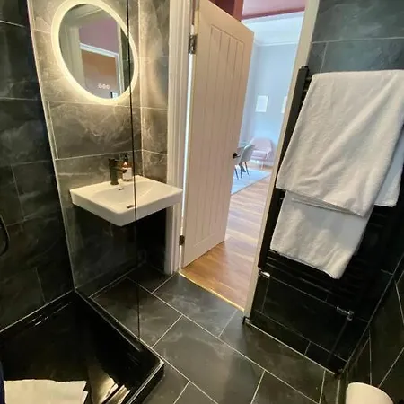 Apartment For 3 Near Regents Park N5
