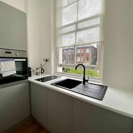 For 3 Near Regents Park N5 * London