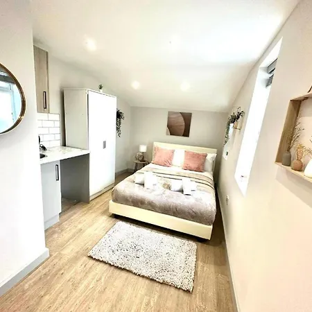 Guest house West Drayton - St Stephens Yiewsley