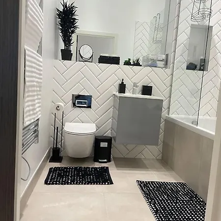 Apartment Luxury 2 Bedroom Flat
