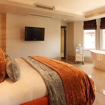 Hotel Radisson Blu Edwardian Bloomsbury Street Hotel, 4*