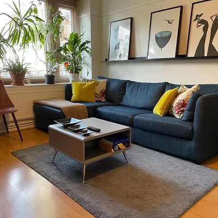 Very Flat In Close To Stockwell Station Apartman *