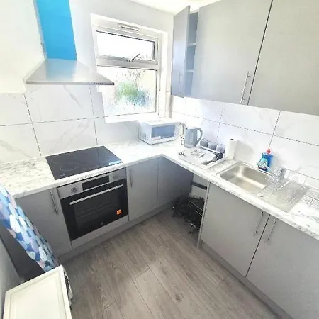 Harrow - Ha2 London Guest house