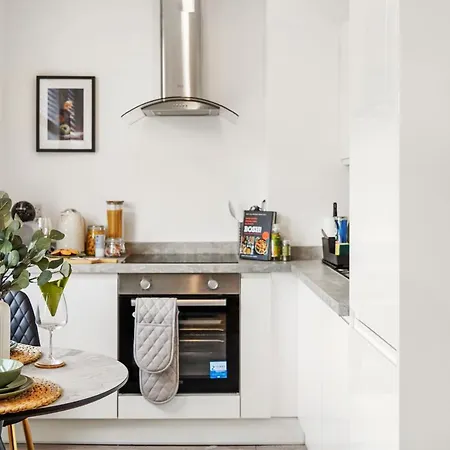 Livestay-modern One And Two Bed In Burnt Oak London Apartment
