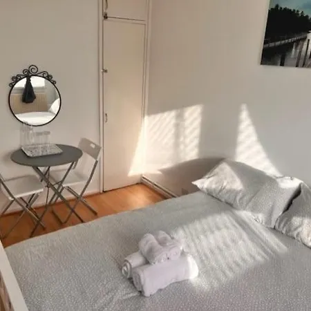 Homestay Beautiful Close To Brick Lane London