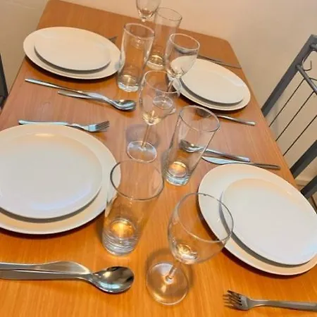 Beautiful Close To Brick Lane Homestay