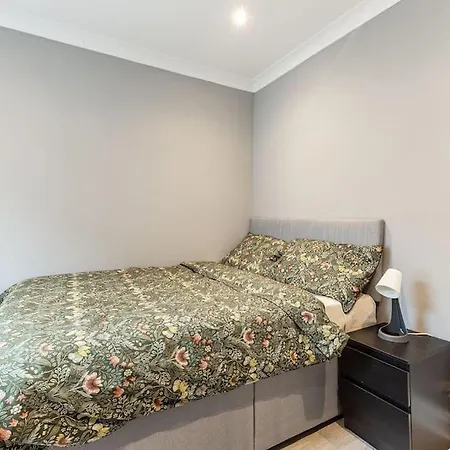 Apartment Cozy 3-bedroom Flat In Willesden *