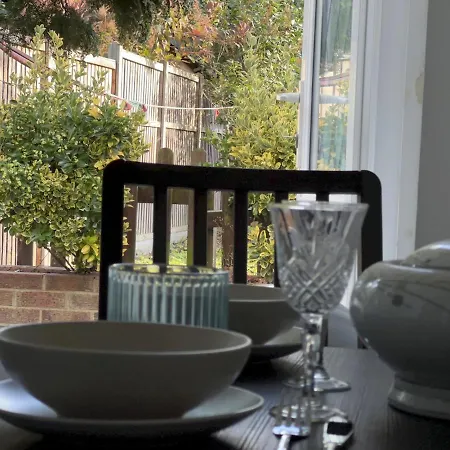 Pass The Keys Cosy Flat Close To Centre Apartment