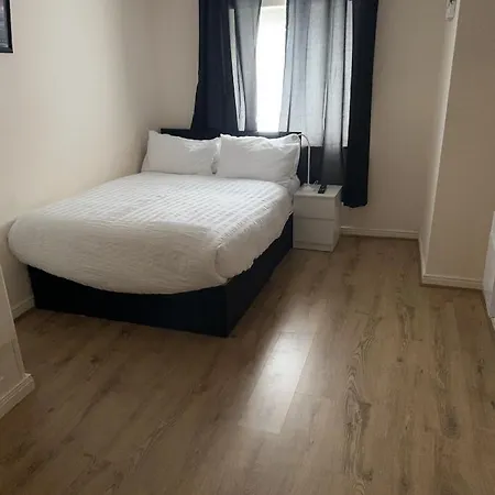Spacious 2-bed In Abbey Wood, Greenwich *
