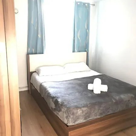 Apartment Beautiful Flat In London