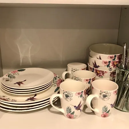 Cosy Private With Private Bathroom In A River View Flat Privat bolig London