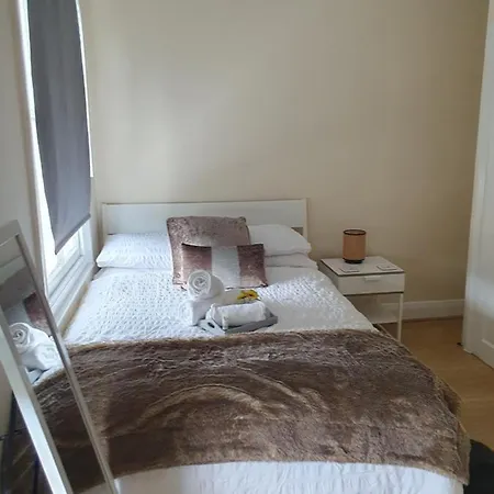 Cozy Bedroom C *