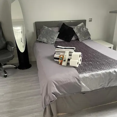 Apartamento Newly Renovated In Acton