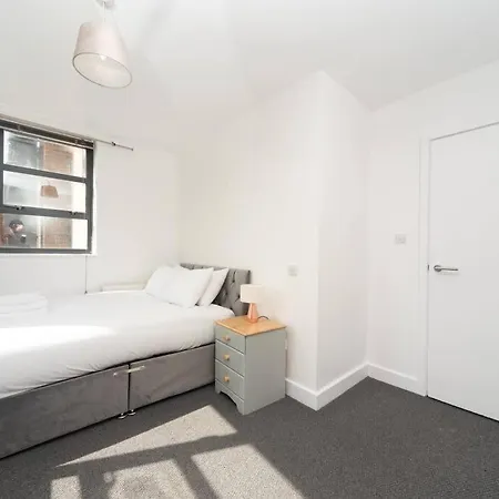 Bright & Modern 2-bed In Vibrant East Apartman London