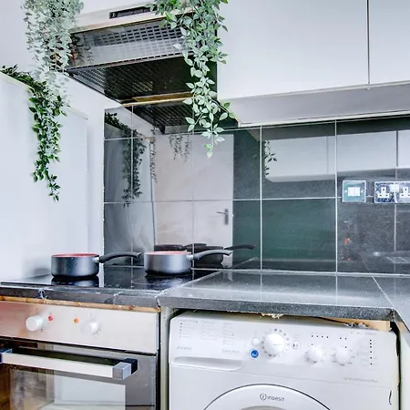 Hyde Park Private Family * London