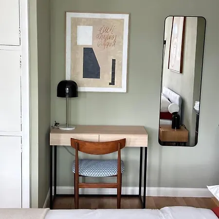 Modernist Studio In Fitzrovia London