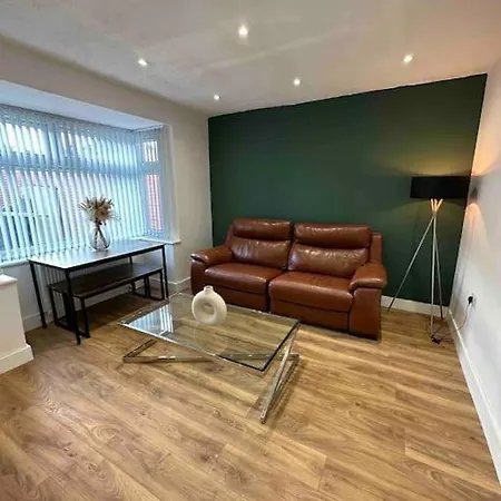 Dallas House - Easy Links To Lhr And London * Hayes (Greater London)