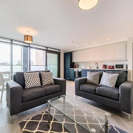 Roomspace Serviced Apartments- Buttermere House Apartment *