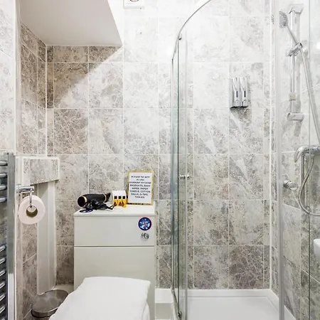 2 Bed London