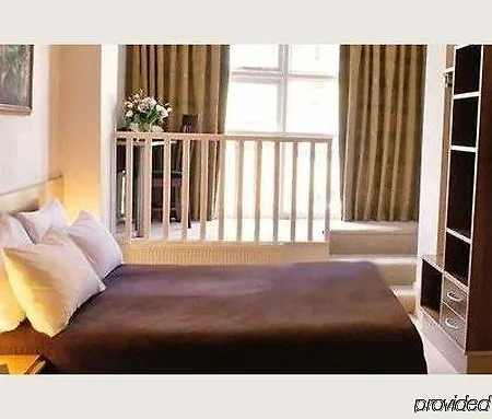 Avni Kensington London