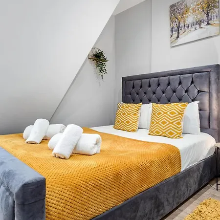 Sydenham Stays By Hayes Residency *