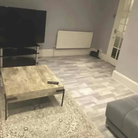 Double And Single Bedrooms In Flat Gasthof *