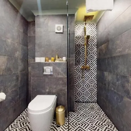 Apartment Stunning Hyde Park With Private Balcony & Lift Elevator Access London