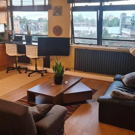 Cheap Kensington Apartment London