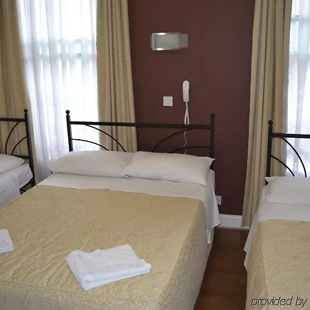 Golders Hotel