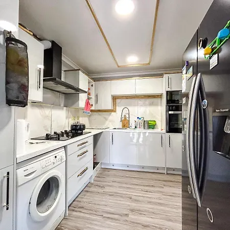 Spacious Double Bedroom In Shooters Hill