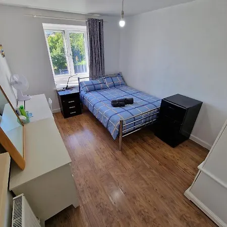 Homestay Cozy Double Bedroom In Zone 1-2 London
