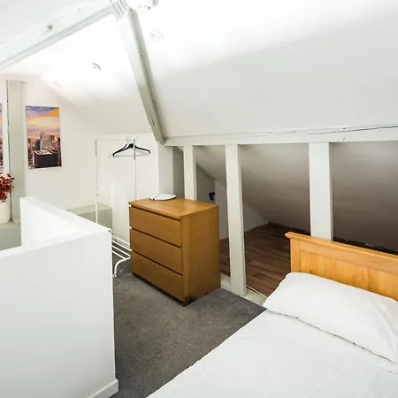 Cozy 2 Bedroom / Westfield / Hammersmith Hospital London