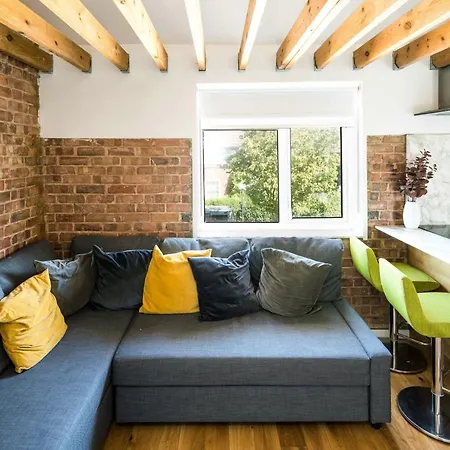 Cozy 2 Bedroom / Westfield / Hammersmith Hospital