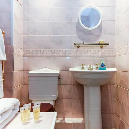 Hydepark Queens Gate Apartment