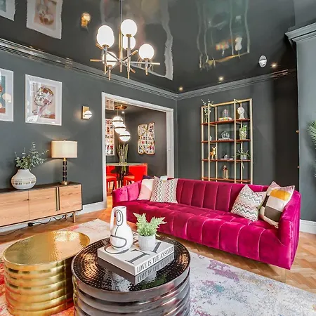 Earls Court Chic Flat In Prime Location Apartment
