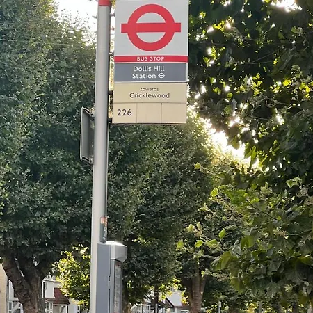 Apartmán One Bed Flat Near Wembley Stadium Londýn