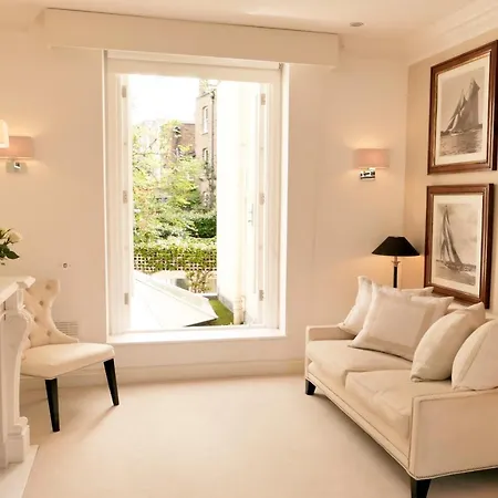 Belgravia Flat, With Private Terrace London