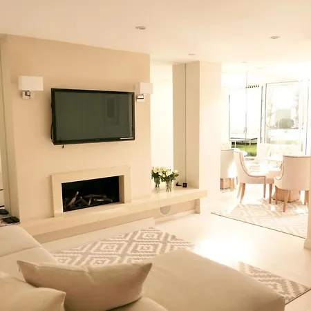 Belgravia Flat, With Private Terrace