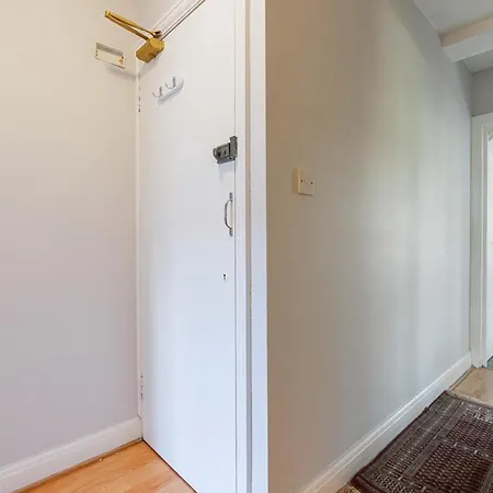 Joivy Bright Apt In West Hampstead Apartment