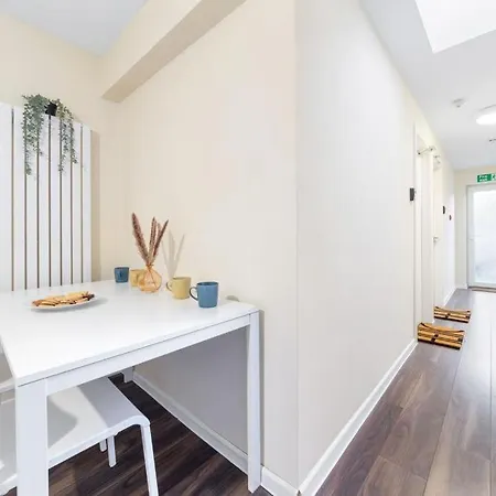 Suites - Tw7