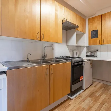 Joivy Bright Apt In West Hampstead *