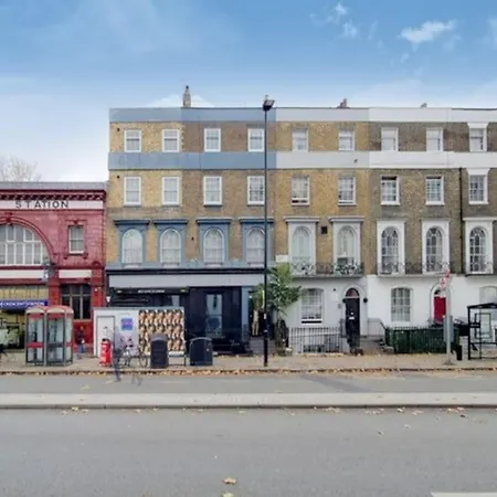 Flat 5 Mornington Crescent, 2 Bedroom, 1 Bathroom Flat Apartment London