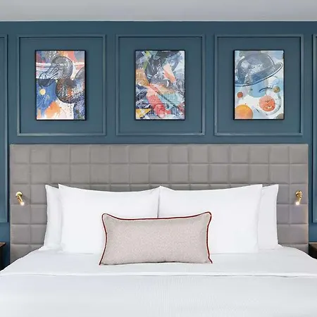 Lost St Pauls London, Curio Collection By Hilton 4*