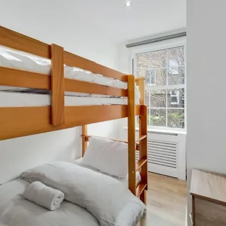 Apartment Flat 5 Mornington Crescent, 2 Bedroom, 1 Bathroom Flat *