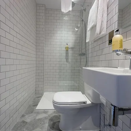 The Knight Of Nottinghill Hotel *